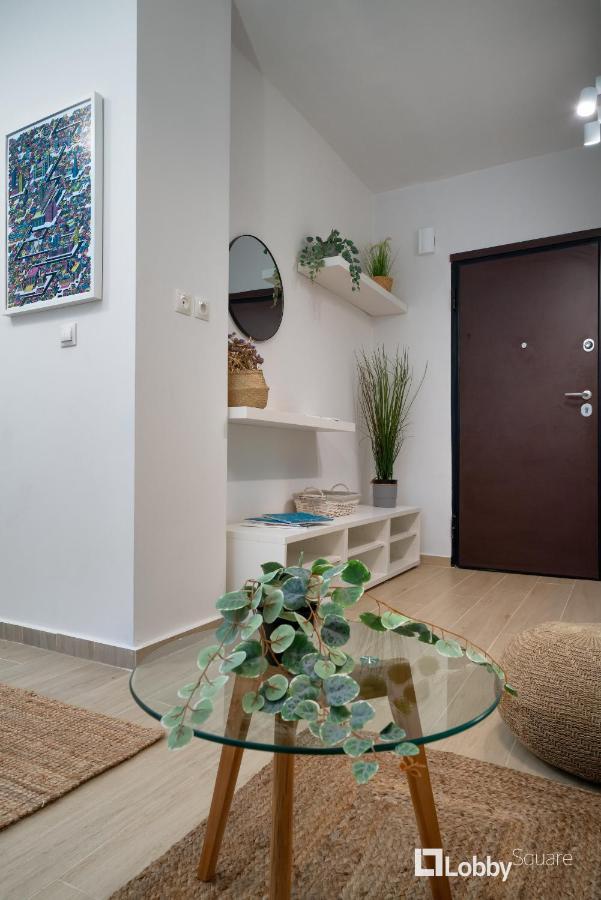 Aether Apartment By Lobbysquare Athena Bagian luar foto